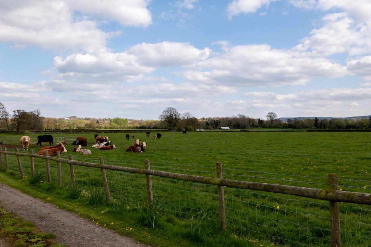 Tixall Manor Farm Stafford Exterior foto